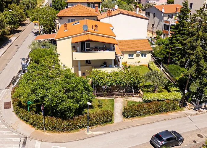 Apartment Mir