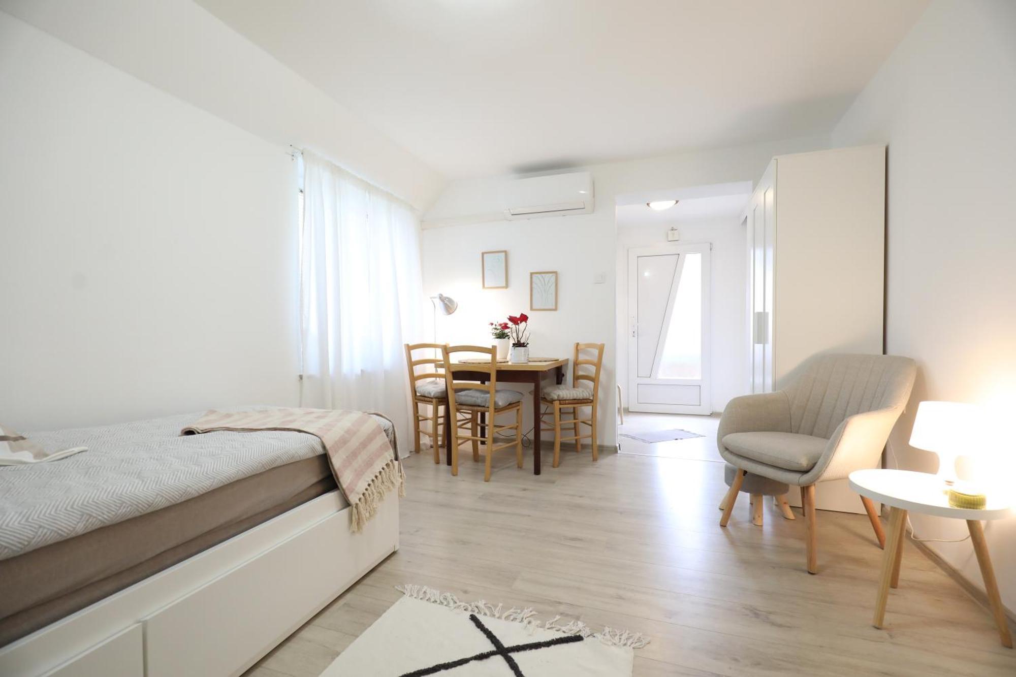 Apartment Mir Pula